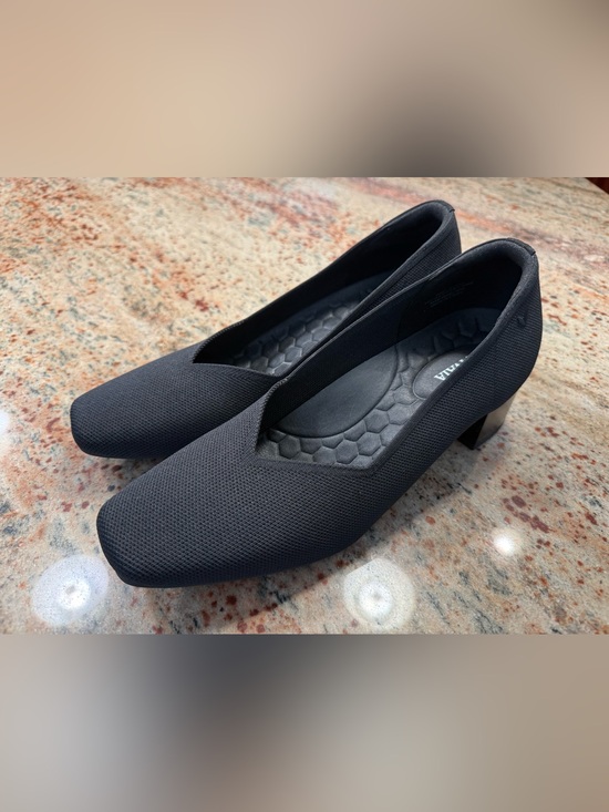 Vivaia Shoes - Vivaia Square Toe Chunky Heel Megan Women’s US 10.5 EU 41.5 Black Stress Free